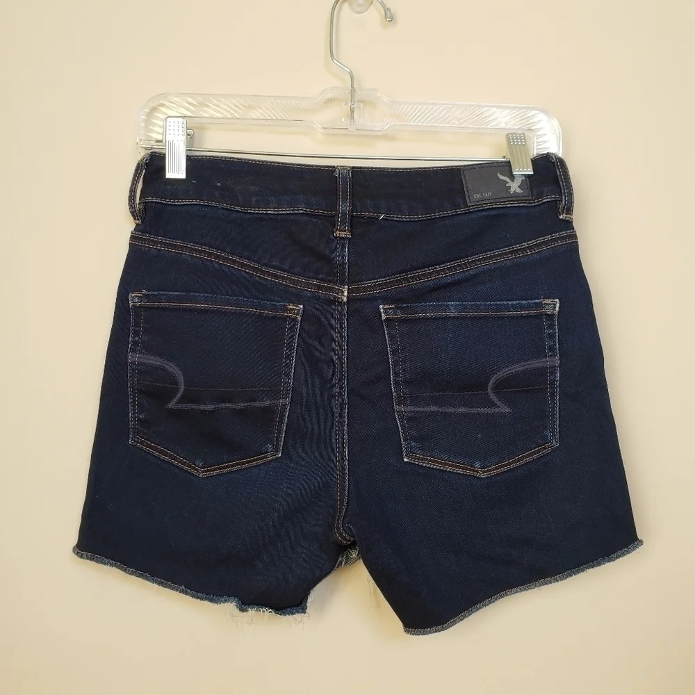 AMERICAN EAGLE High Rise Shortie Dark Wash Bermudas